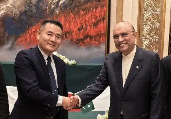 Pakistani President Zardari presided over the signing of a memorandum of cooperation between Modern Biopharmaceuticals and Pakistan.